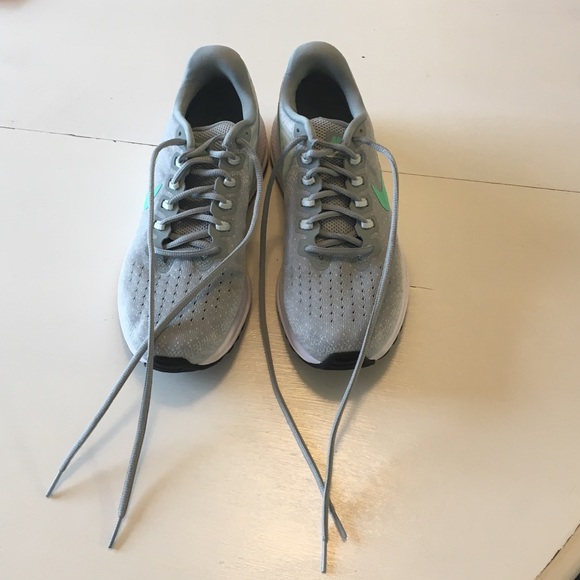 Nike Shoes - Nike Zoom Vomero 13 Running Shoes